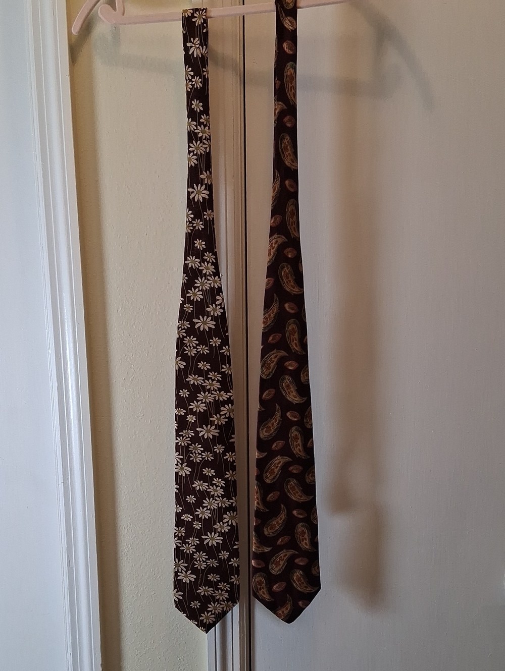 Men's Brown Patterned Neckties Set - Floral and Paisley